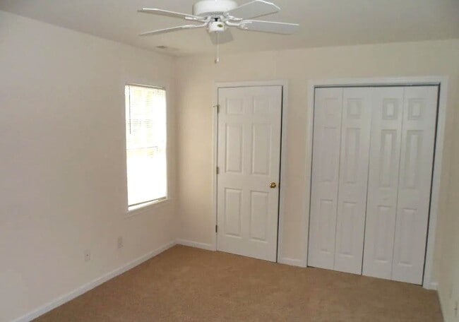 Building Photo - 4513 Country Club Rd