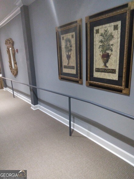 Building Photo - 10 Perimeter Summit Blvd