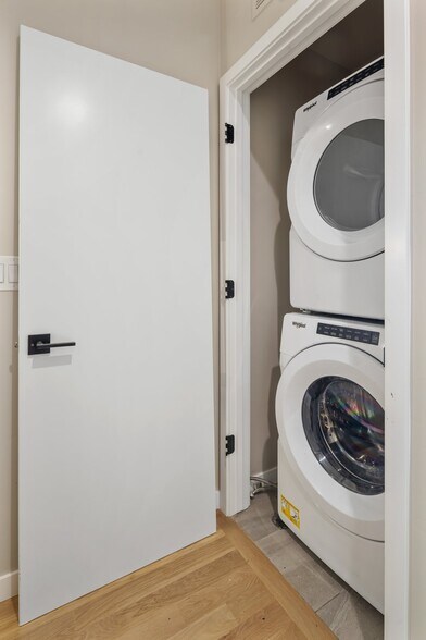 Building Photo - 3939 Inca St