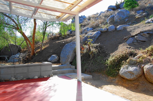 Building Photo - 33480 Beverly Dr