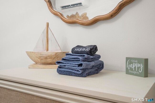 Building Photo - 1742 Boston Post Rd