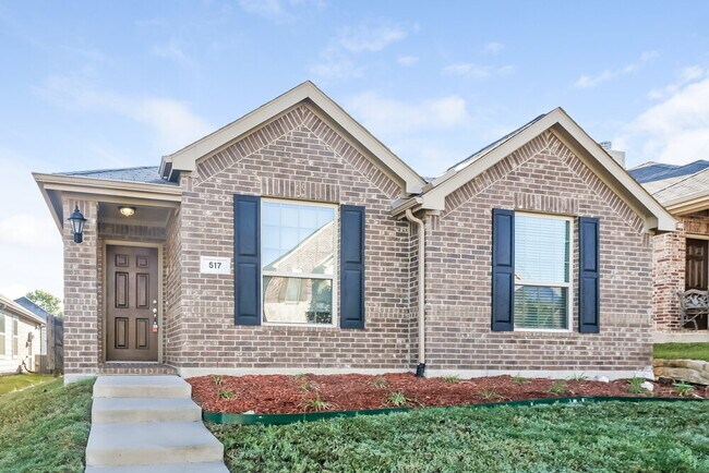 Primary Photo - 517 Pawnee St