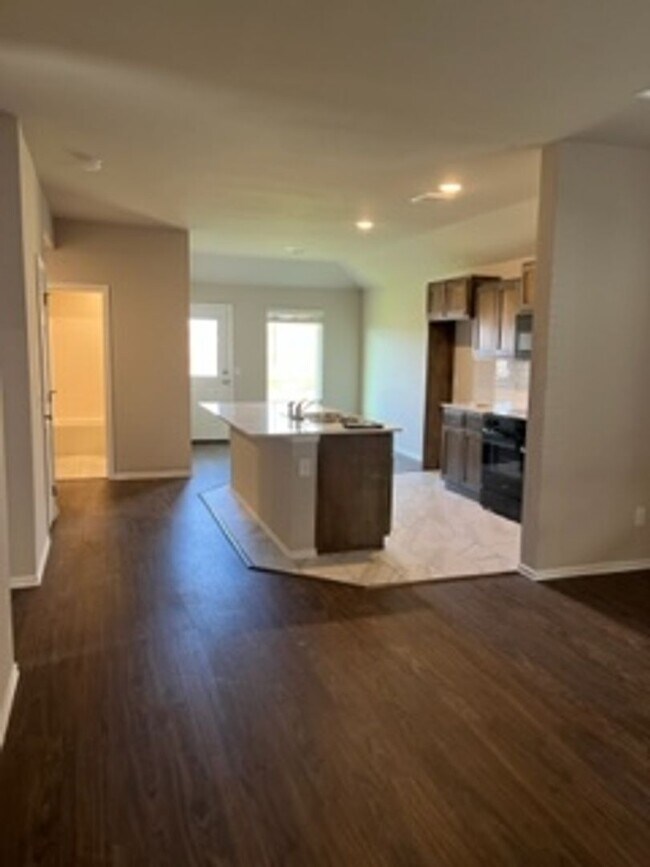 Building Photo - 1st Month Free!