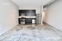 Building Photo - 2903 Gillham Rd