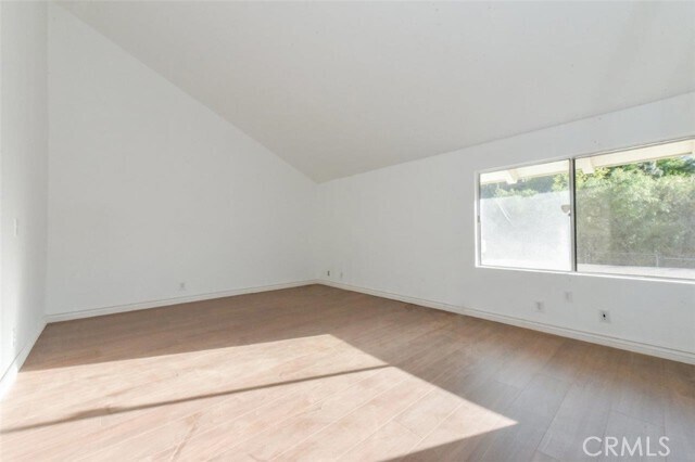 Building Photo - 2057 Dacian Dr S