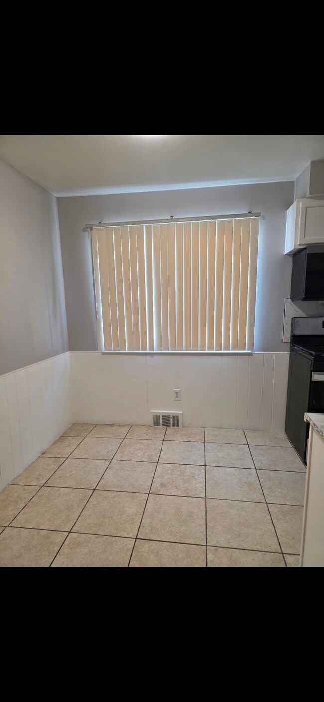 Building Photo - 20766 Ehlert Ave