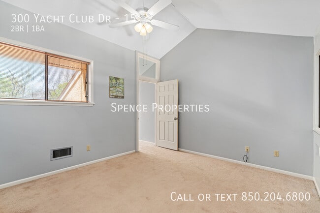 Building Photo - 300 Yacht Club Dr