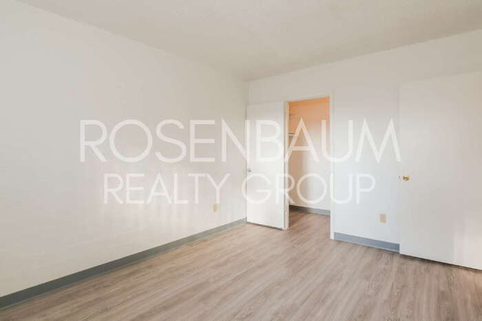 Building Photo - 1518 E Hedrick Dr