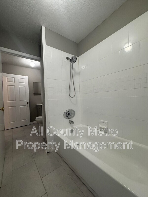 Building Photo - 415 Apopka Hills Cir