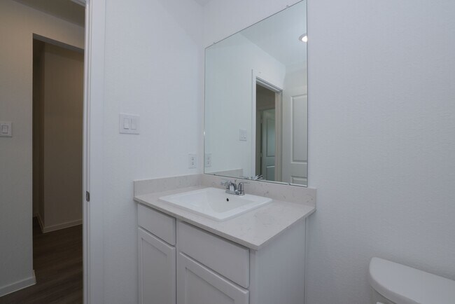 Building Photo - 40618 Balsam Run Ln