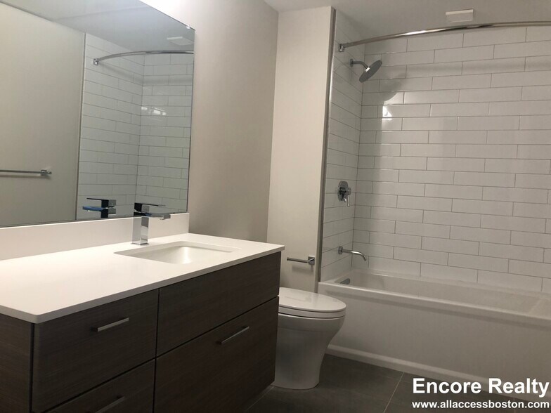 Building Photo - 454 Harvard St