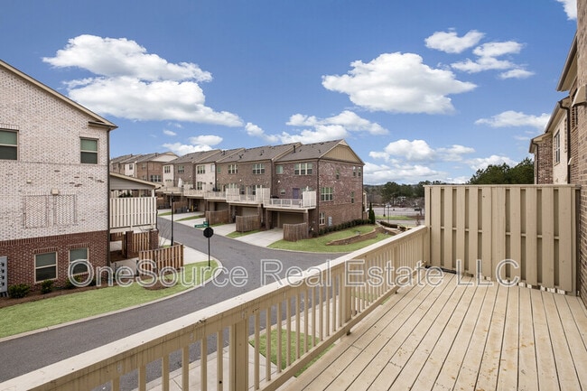 Building Photo - 108 Grand Approach Dr