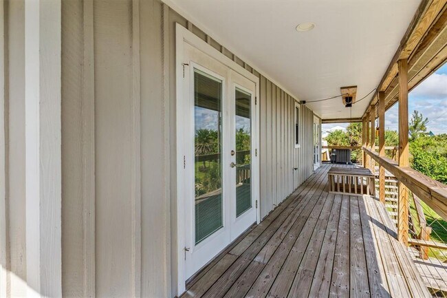 Building Photo - 9498 Alborado Rd