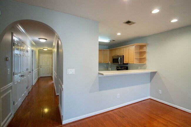 Building Photo - 157 Hayesbury Ct