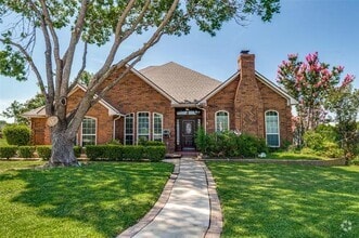 Building Photo - 5405 Cockrell Cir