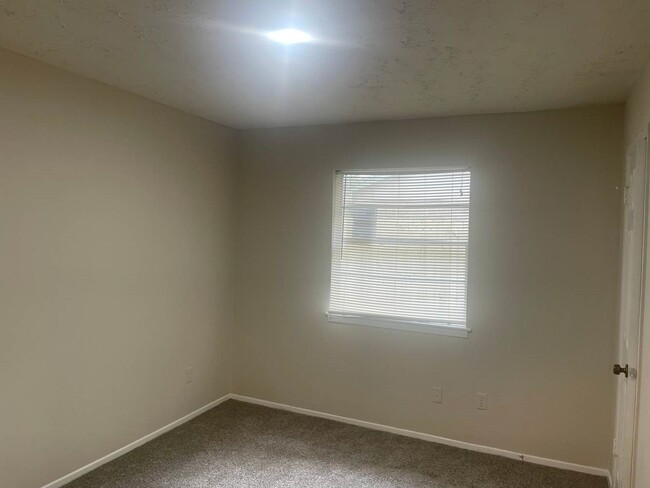 Building Photo - 23414 Lestergate Dr
