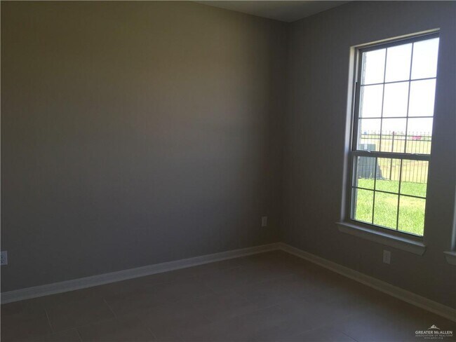 Building Photo - 20 Mylie Way