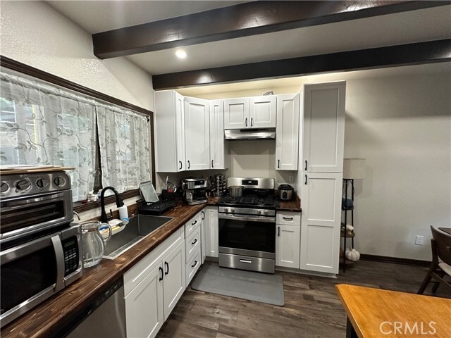 Building Photo - 23878 Lakeview Dr
