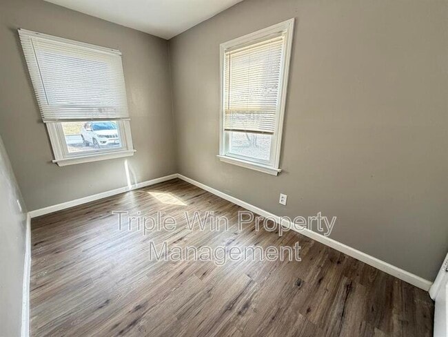 Building Photo - 1145 St Matthew Dr