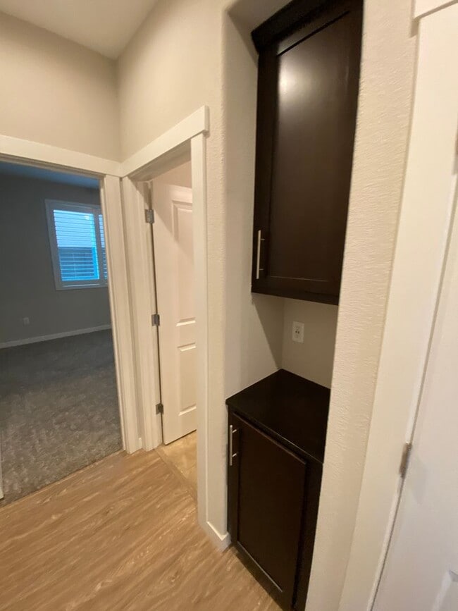 Building Photo - 3–4 Bedroom Solar Home in Rocklin – Office + Loft | Available Now