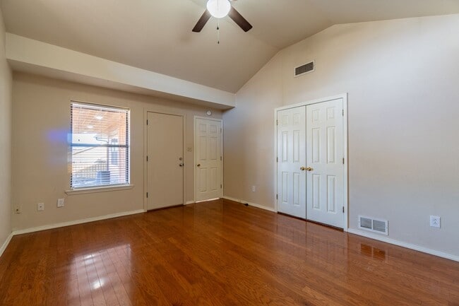 Building Photo - 1505 N 9th St