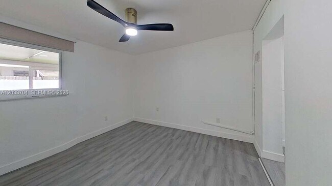Building Photo - 3030 SW 96th Ave