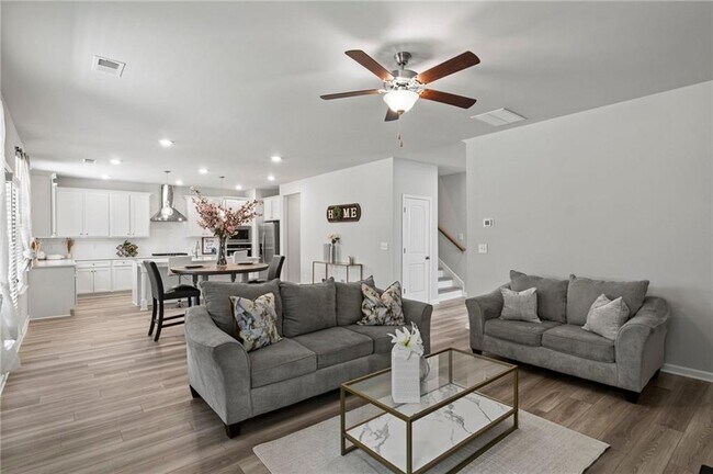 Building Photo - 213 Chiswick Lp