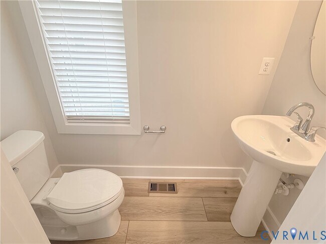 Building Photo - 9440 Alquist St