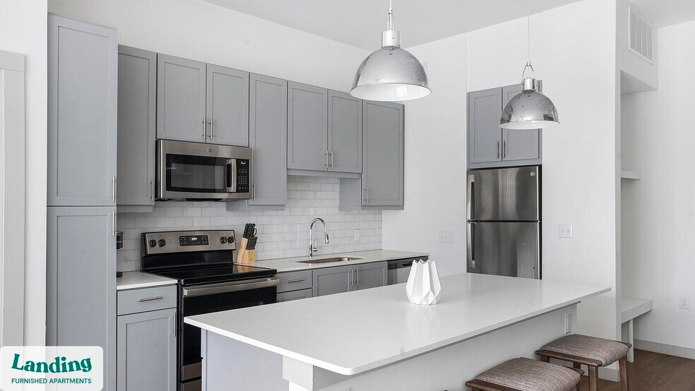 Building Photo - 600 Farm to Market 1626