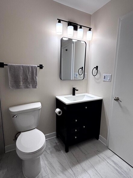 brand new upper level bathroom - 4117 W Rivers Edge Cir