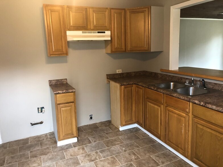 Building Photo - 421 Wilmuth St