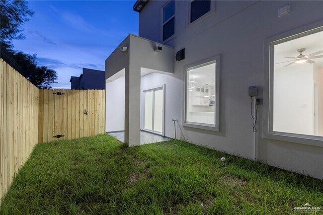 Building Photo - 29 Sunset Dr
