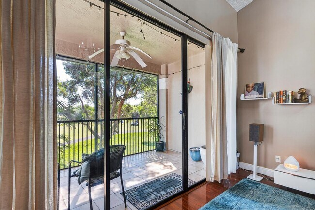 Building Photo - 301 SW 158th Terrace