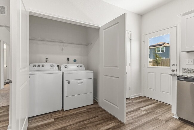 Building Photo - 1136 King Eider