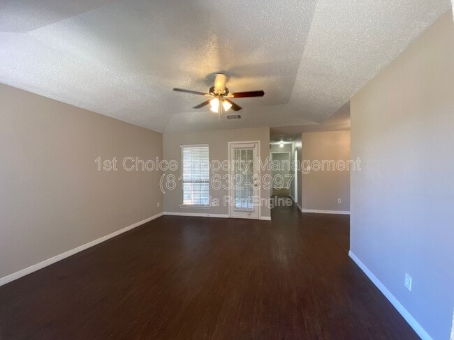 Building Photo - 1118 Landsdale Ln