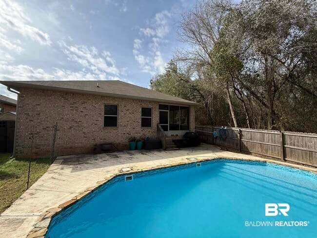Building Photo - 10720 Dunmore Dr