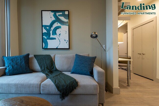 Building Photo - 1630 E 6th St