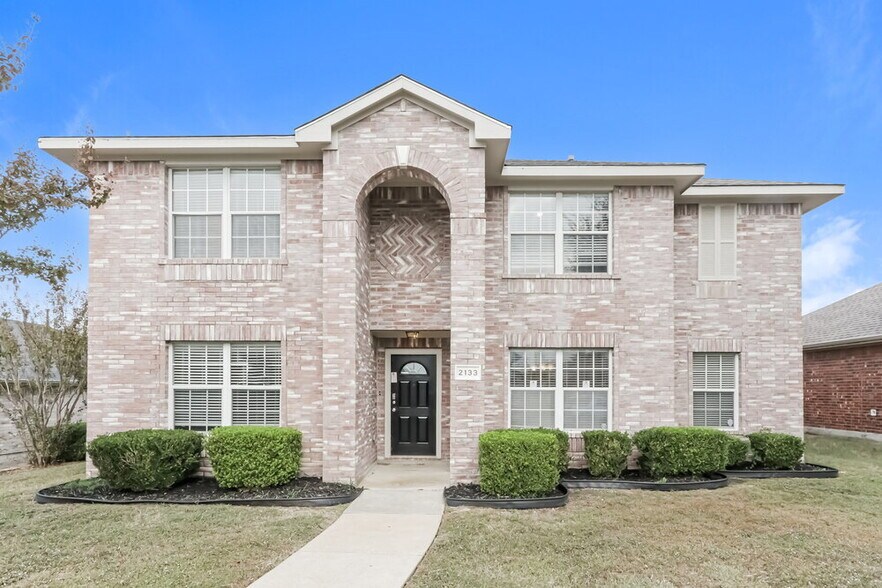 Primary Photo - 2133 Pecan Creek Dr