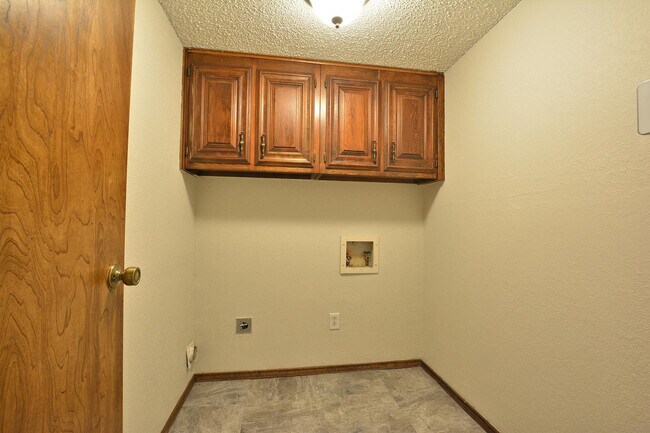 Building Photo - 3111 75th St
