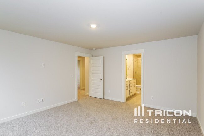 Building Photo - 6317 Trace Point Ct