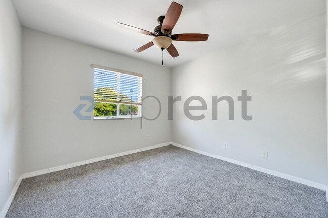 Building Photo - 3158 Antica St