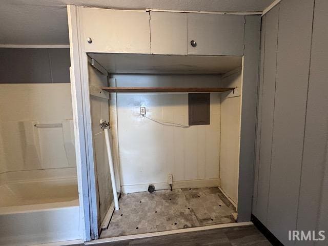 Building Photo - 625 E Beech St