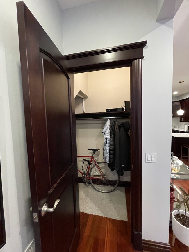 Closet/Storage - 1416 W Superior St