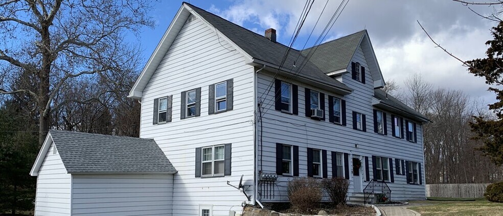 Building Photo - 2 Pelham Ave