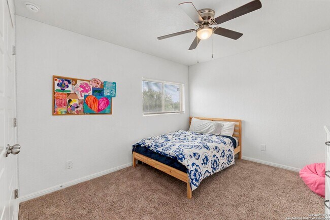 Building Photo - 4 Bedroom/2.5 Bathroom Tribute Ranch Subdivision