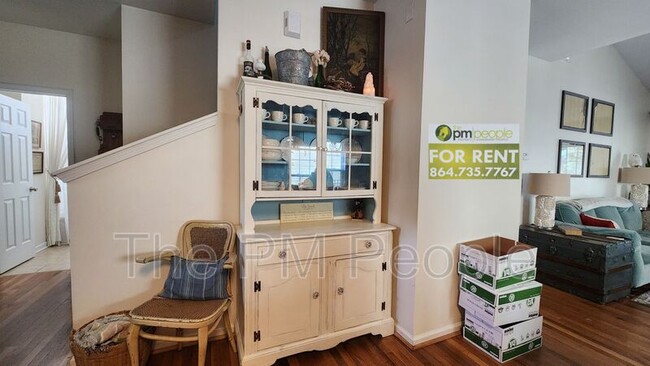 Building Photo - 120 Pin Oak Ct