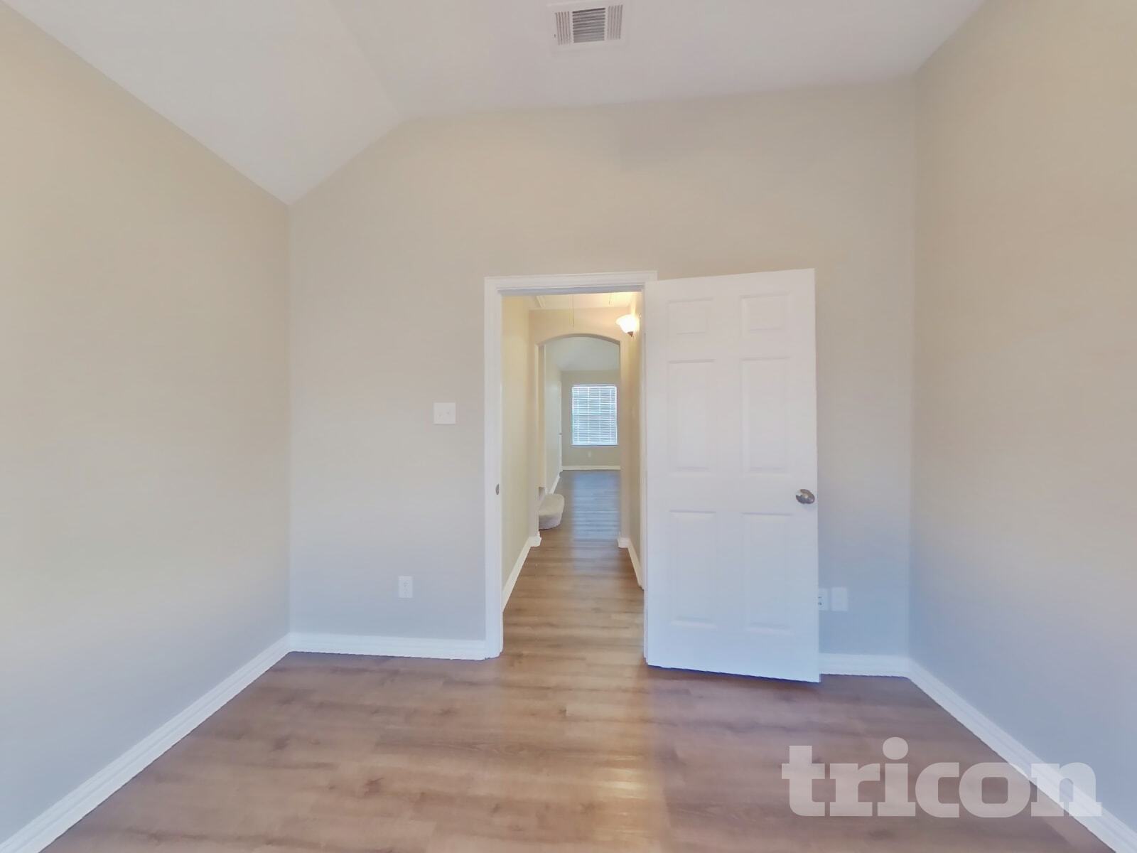 Building Photo - 114 Cole St