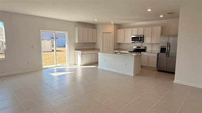 Building Photo - 1542 Jessica Blvd