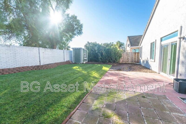 Building Photo - 295 Avalon Cir