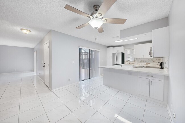 Building Photo - 2508 NW 99th Ave